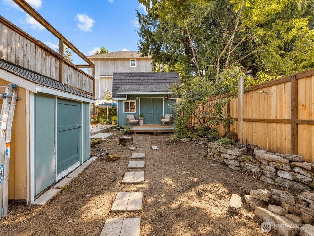 1216 Dayton Ave Property Photo 3