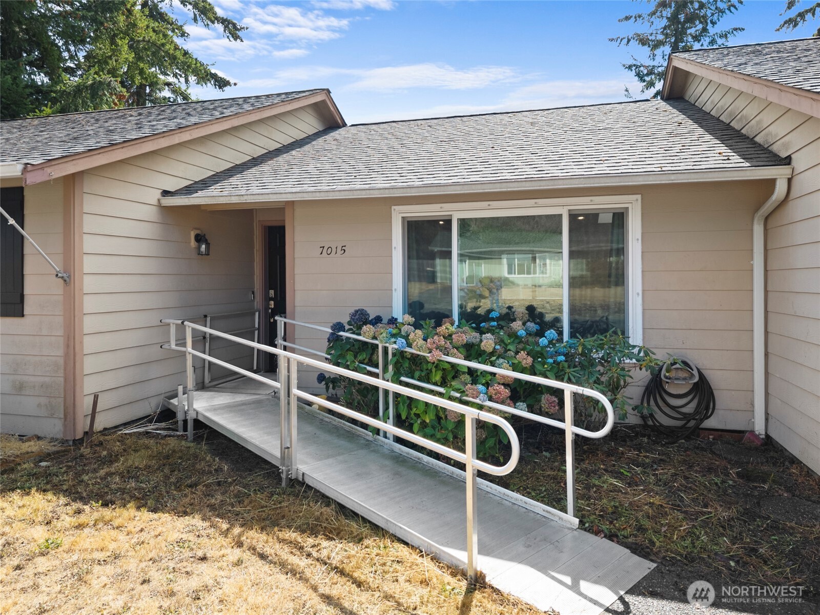 7015 Tolmie Drive Property Photo 4
