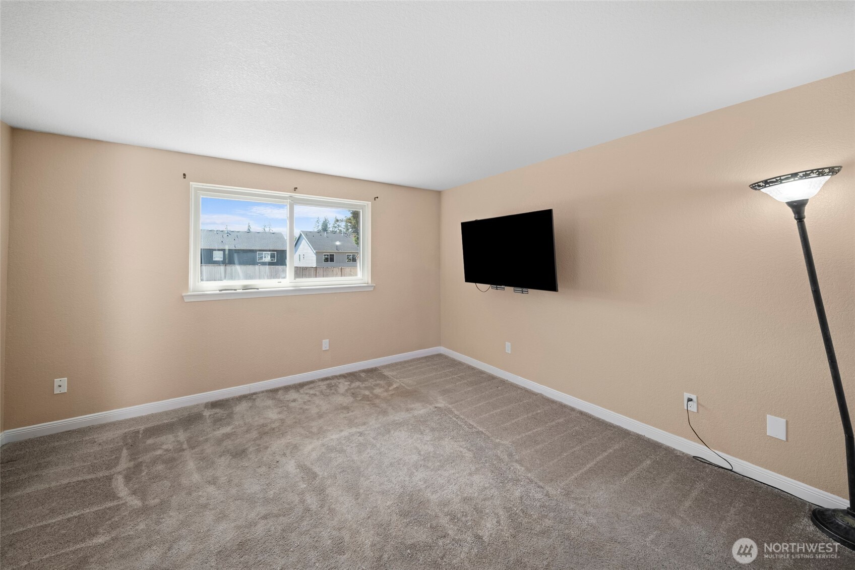 7015 Tolmie Drive Property Photo 18