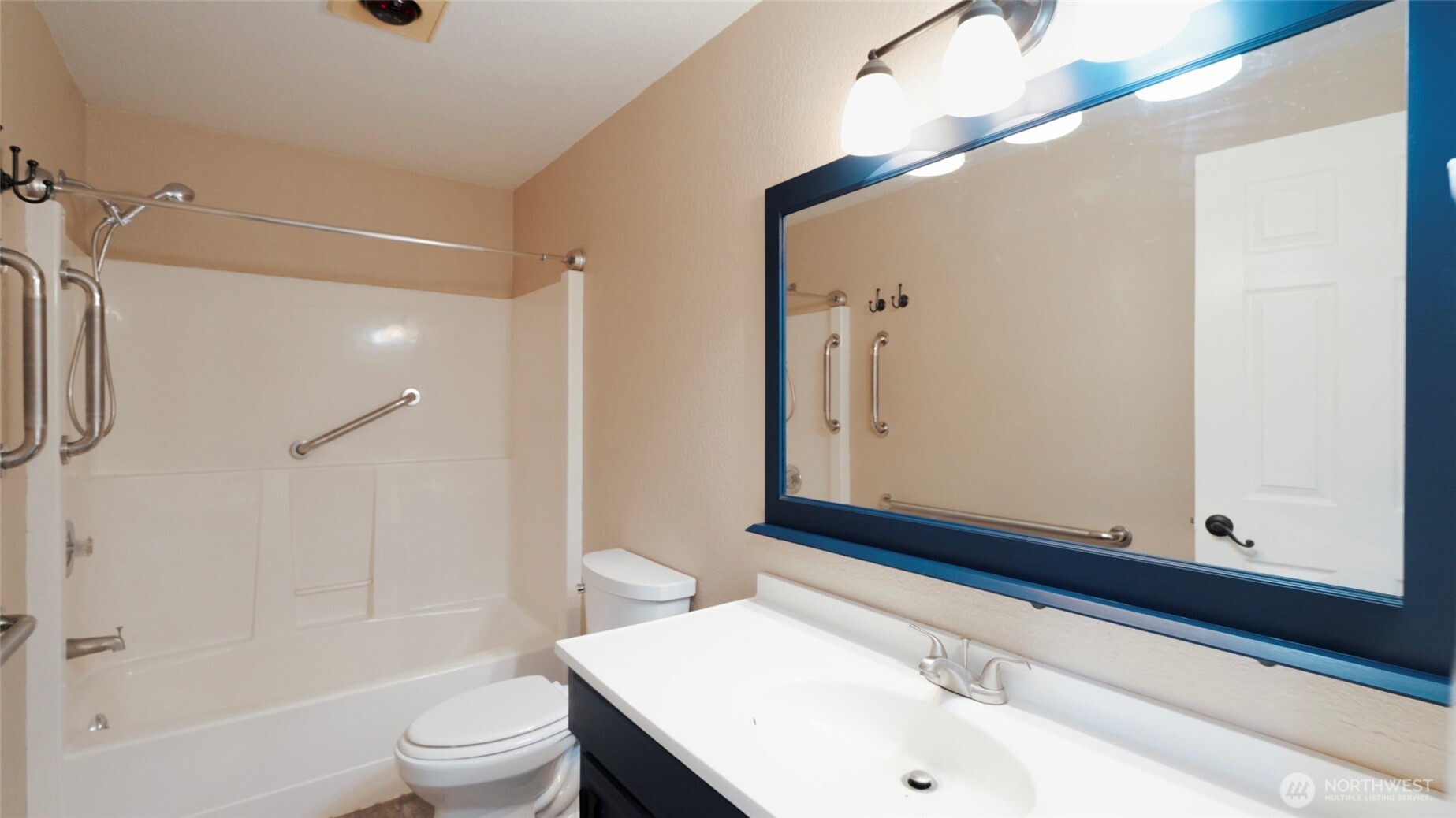 7015 Tolmie Drive Property Photo 23