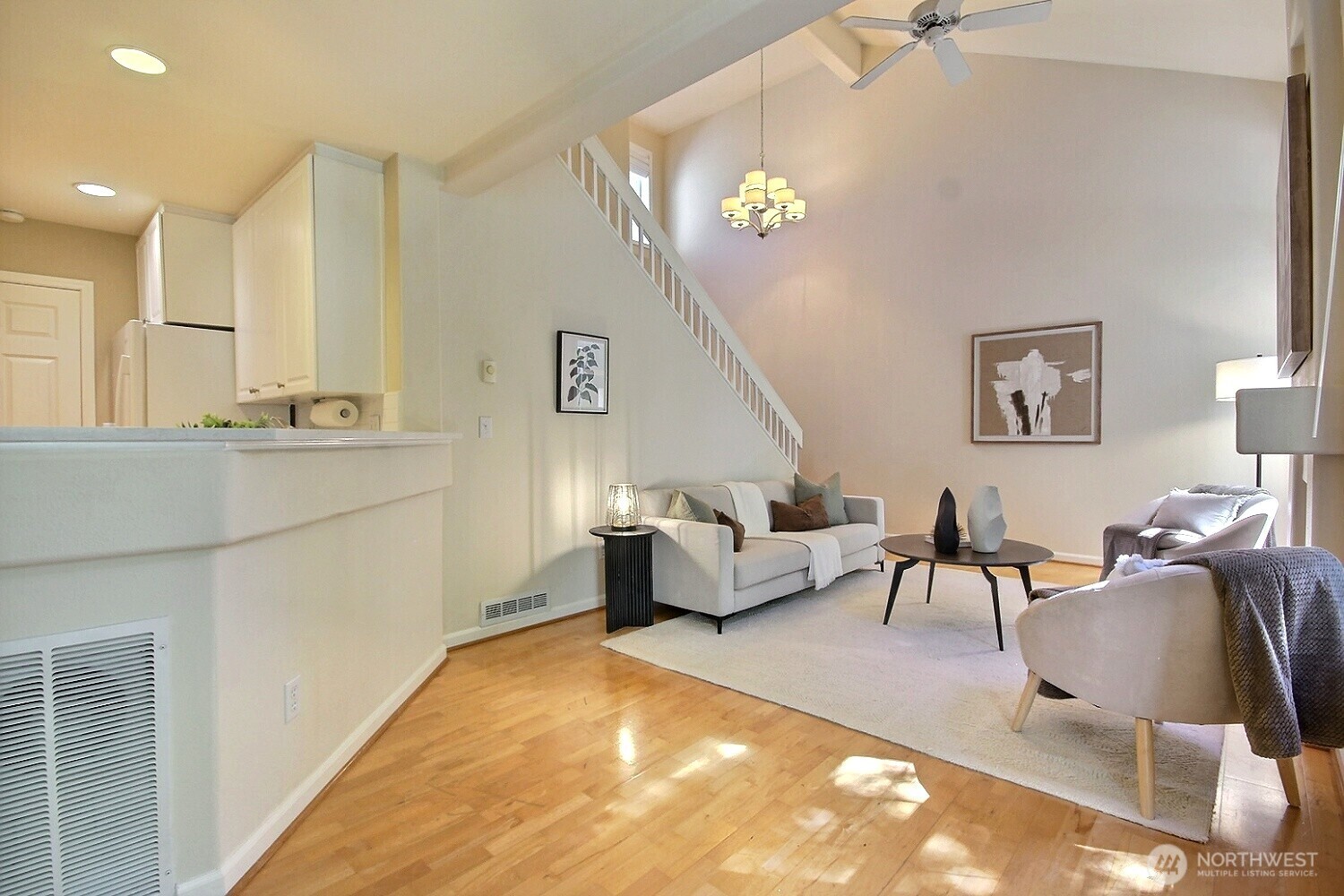 575 Elma Avenue Property Photo 8