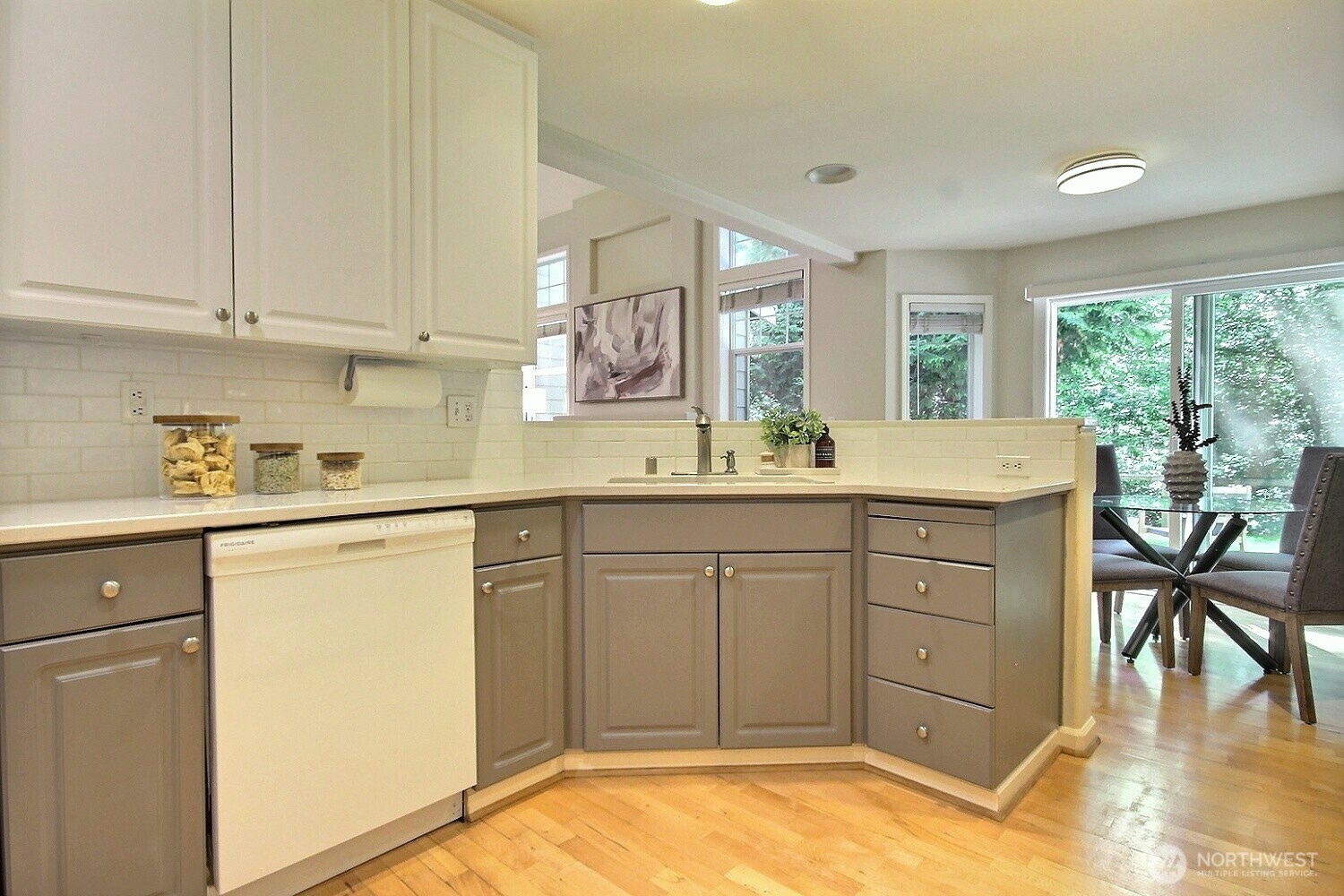 575 Elma Avenue Property Photo 12