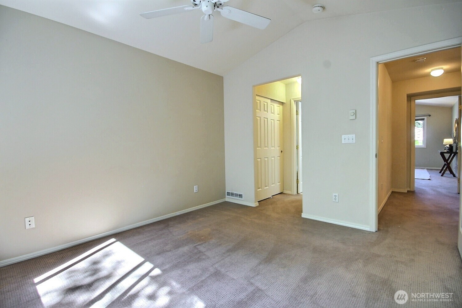 575 Elma Avenue Property Photo 24