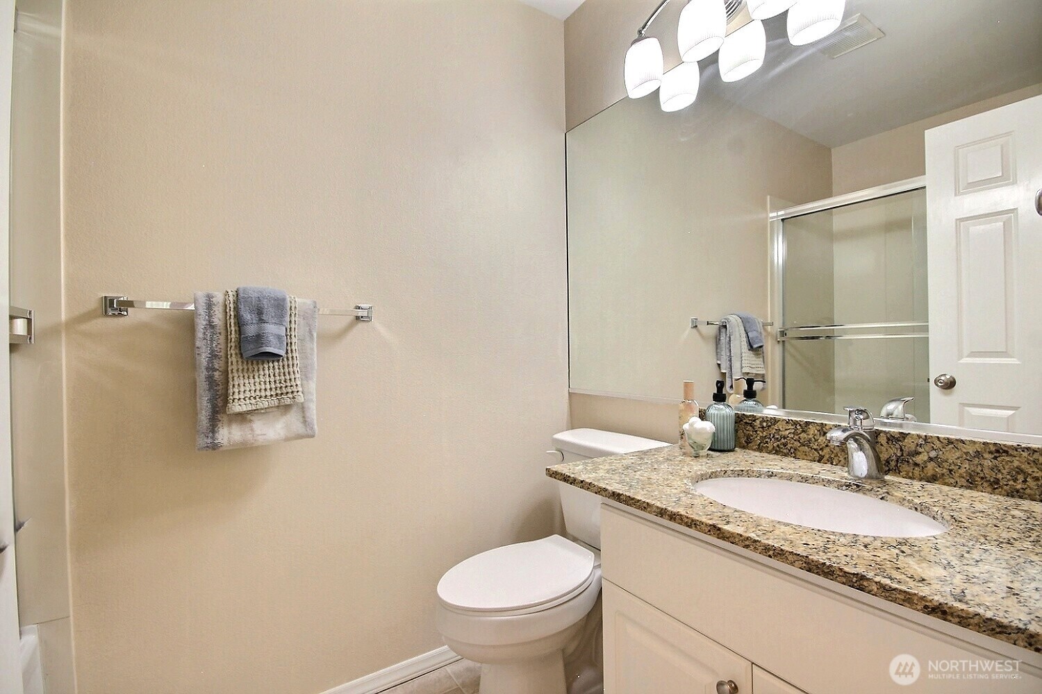 575 Elma Avenue Property Photo 26
