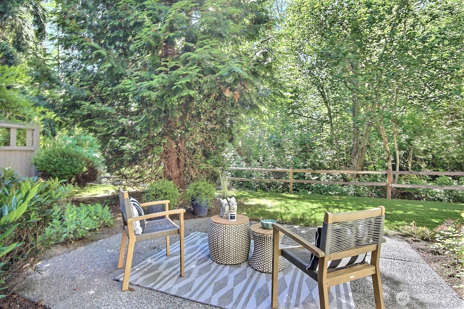575 Elma Avenue Property Photo 28