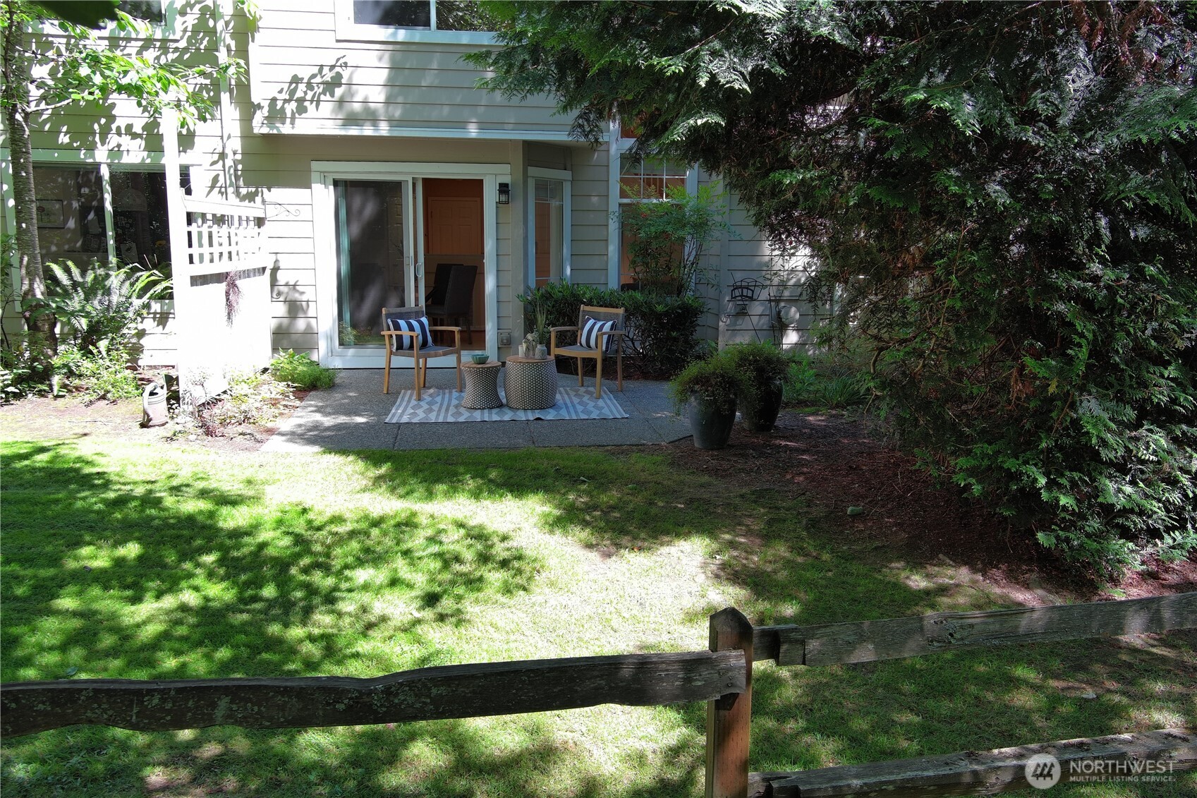 575 Elma Avenue Property Photo 31