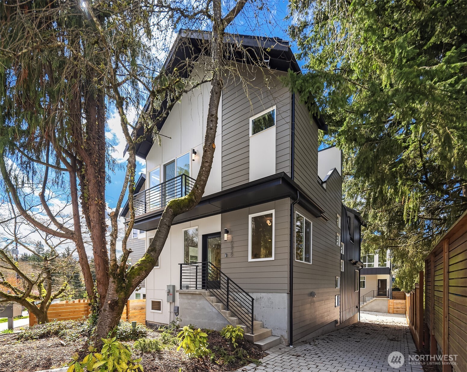 10831 11th Avenue Property Photo 1