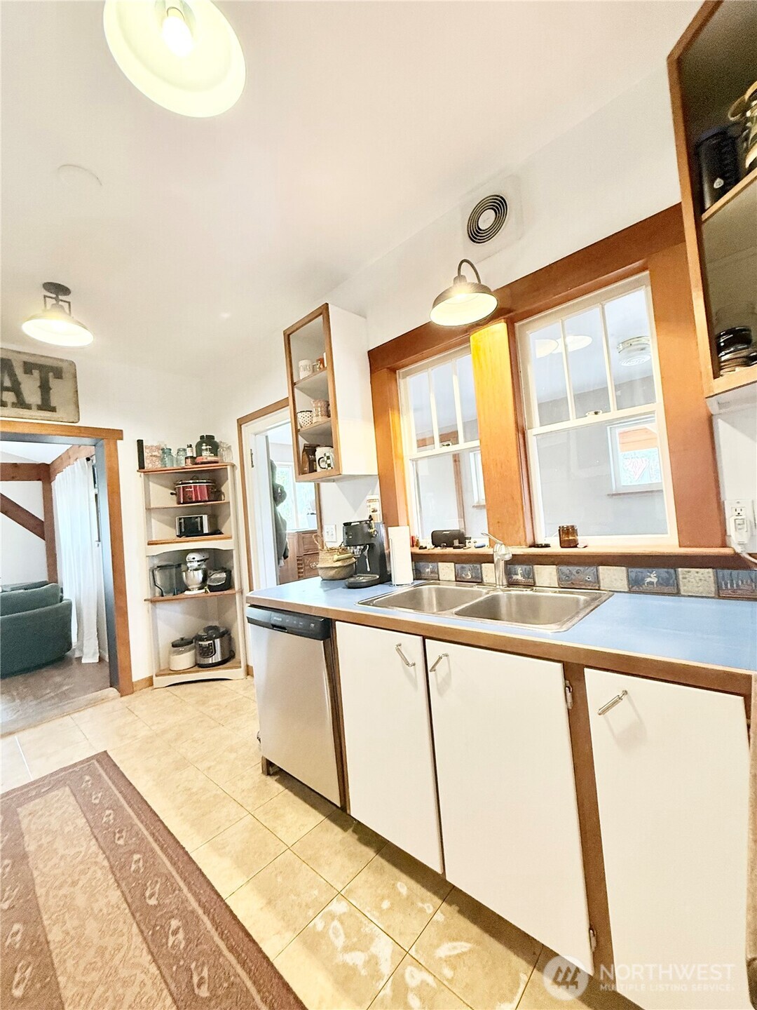 1012 Rodger Street Property Photo 12