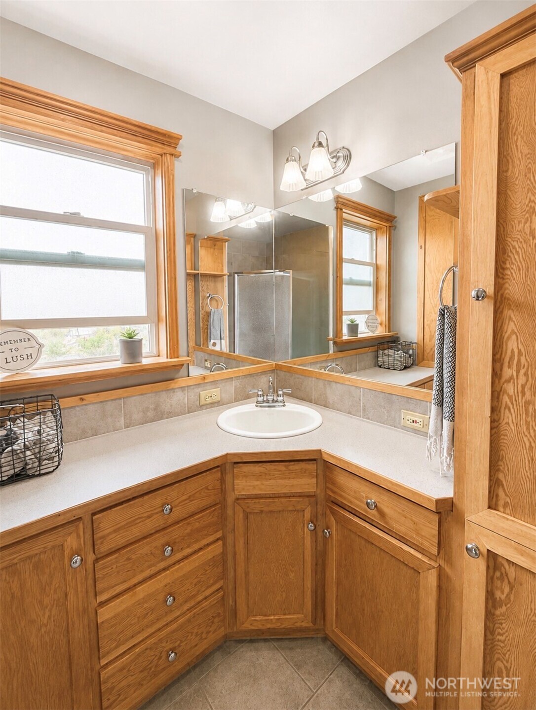 1012 Rodger Street Property Photo 17