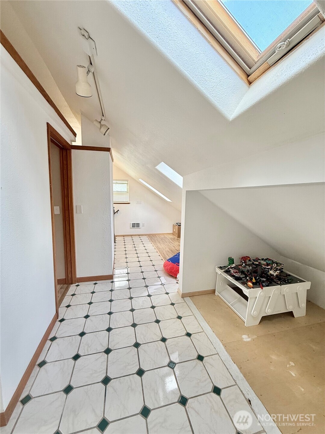1012 Rodger Street Property Photo 24