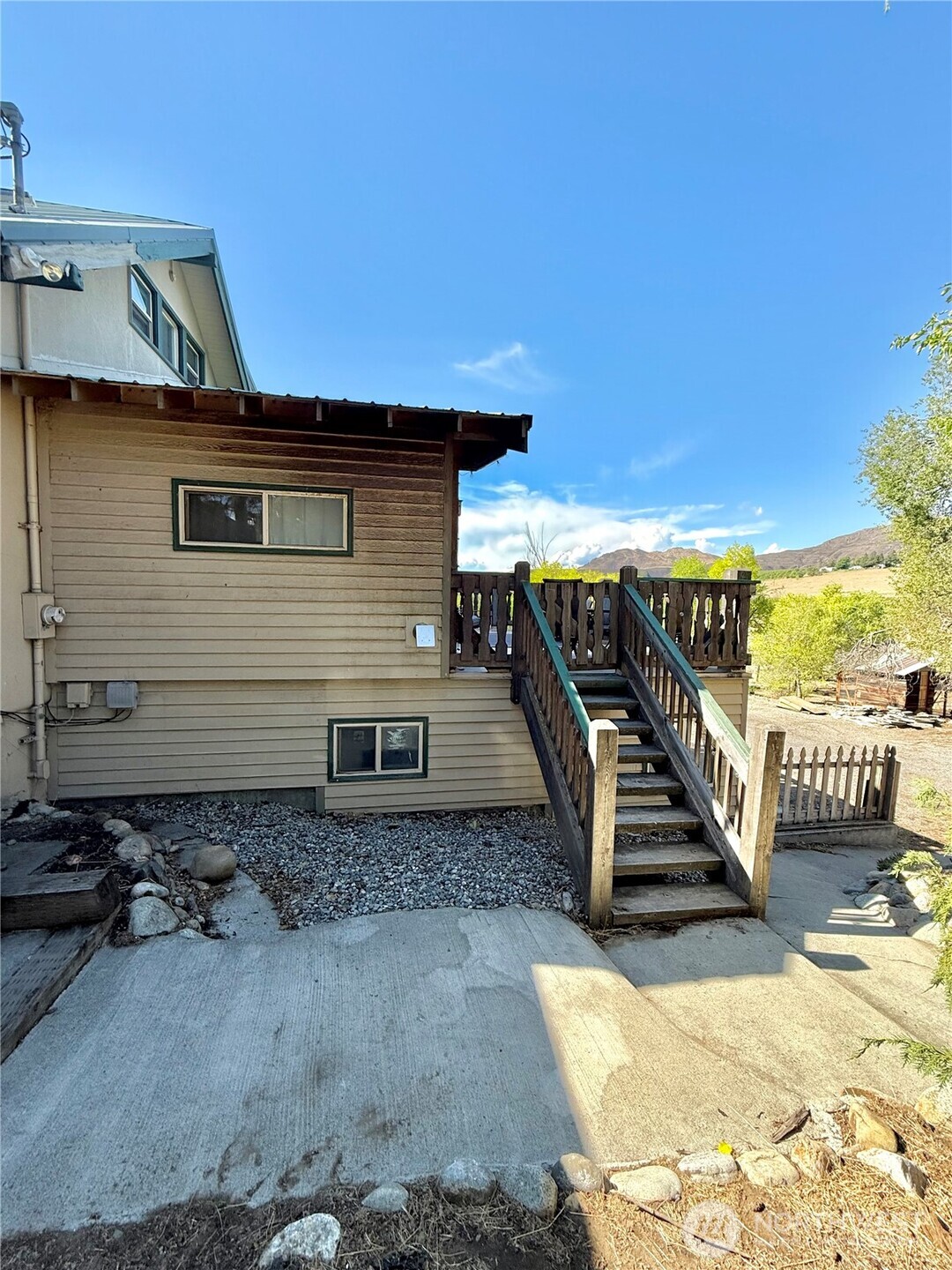 1012 Rodger Street Property Photo 33
