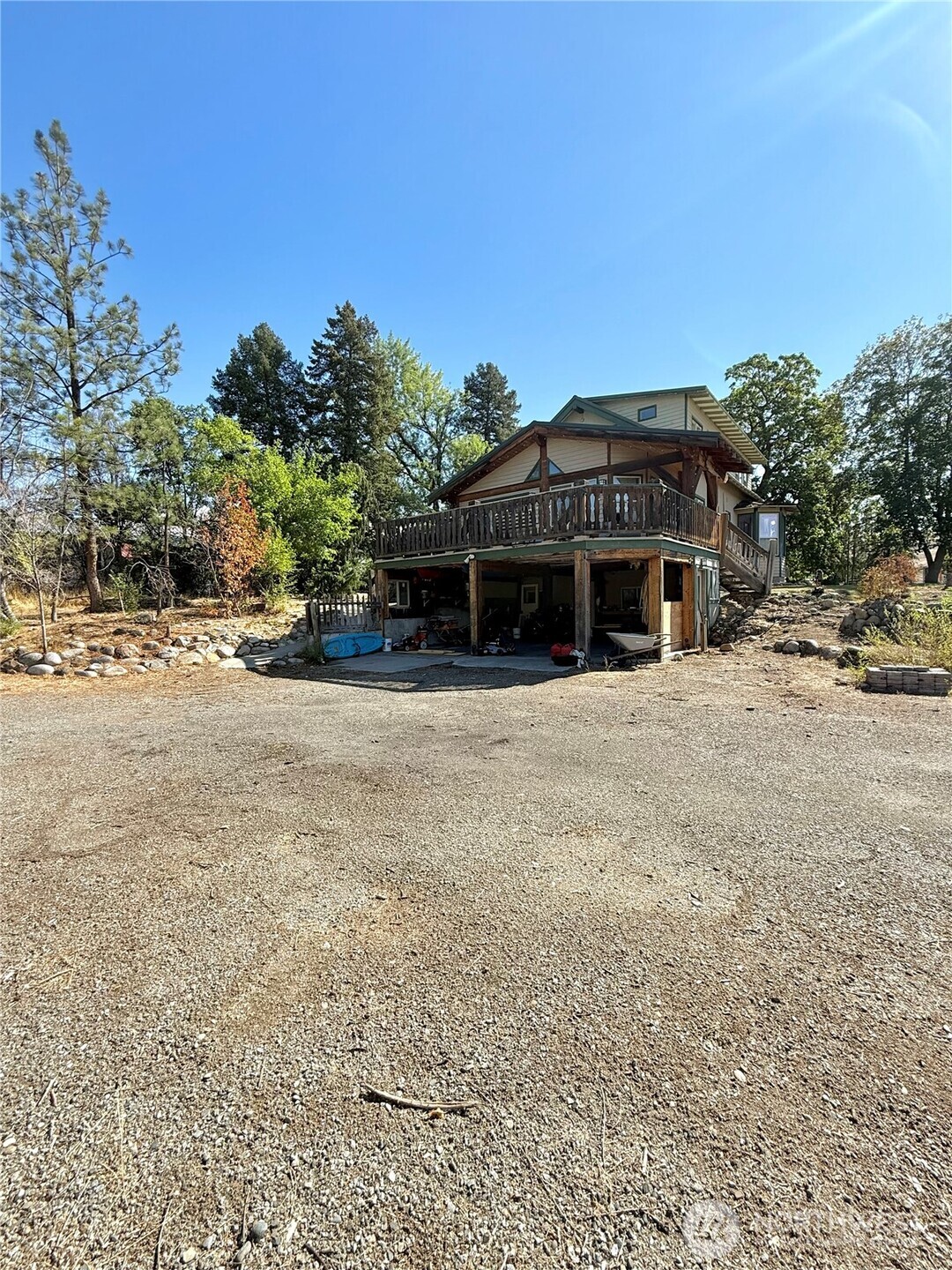 1012 Rodger Street Property Photo 35