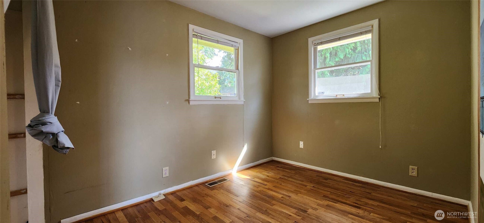 1013 N 33rd Place Property Photo 19