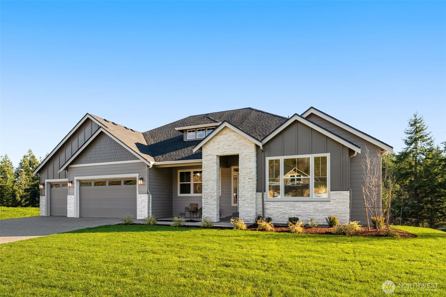 14823 210th Place 1487 Property Photo 1