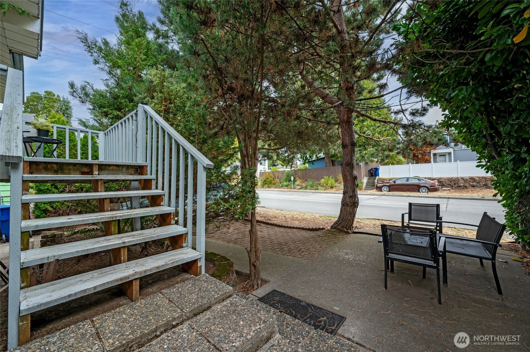 9253 3rd Avenue Property Photo 11