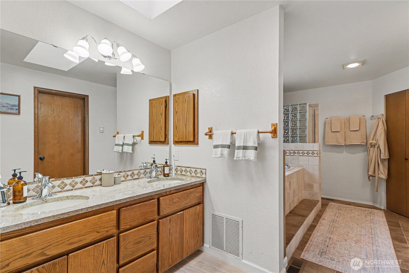 11902 Ne 168th Street Property Photo 17