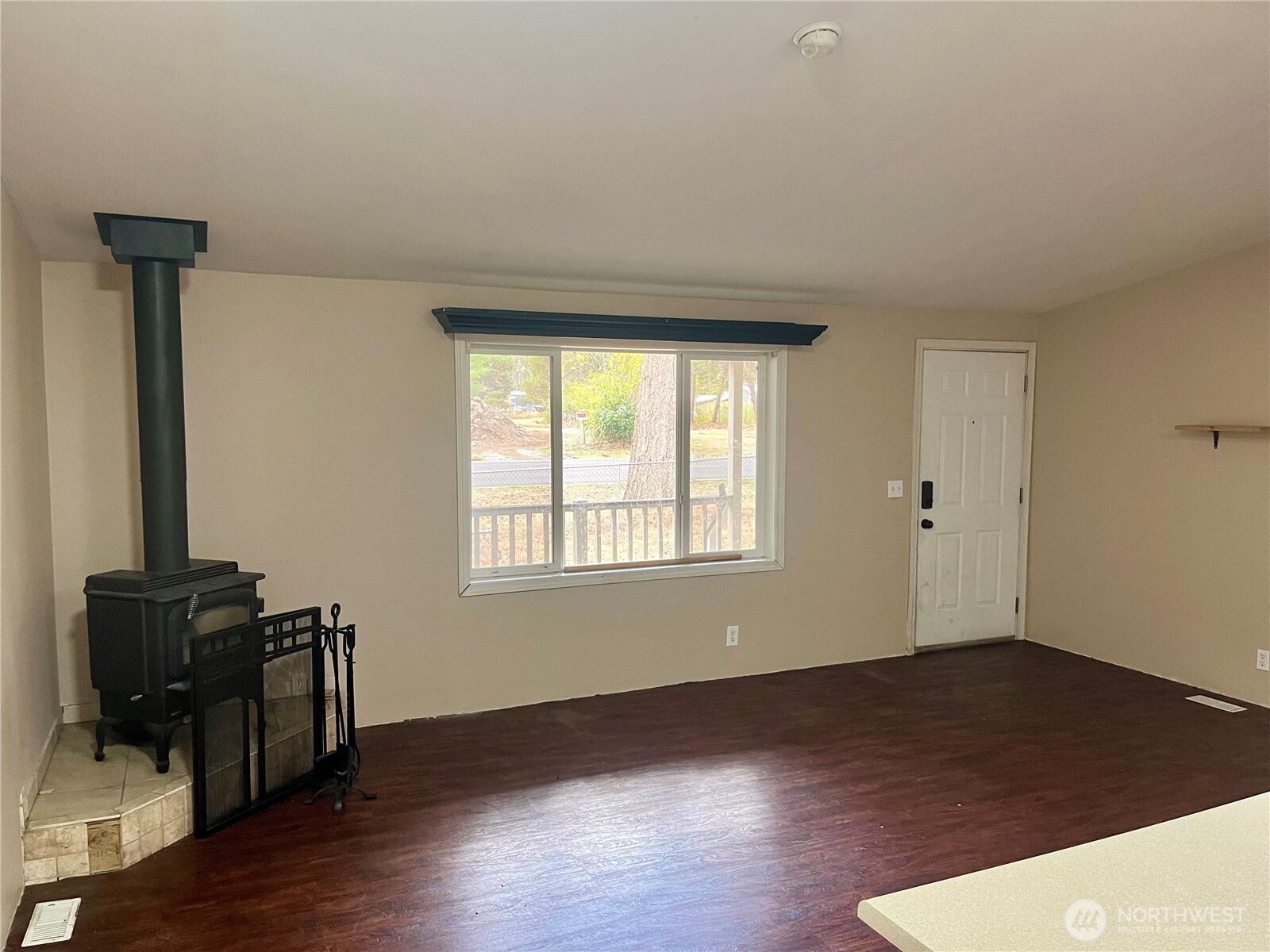 8510 Thuja Avenue Property Photo 9