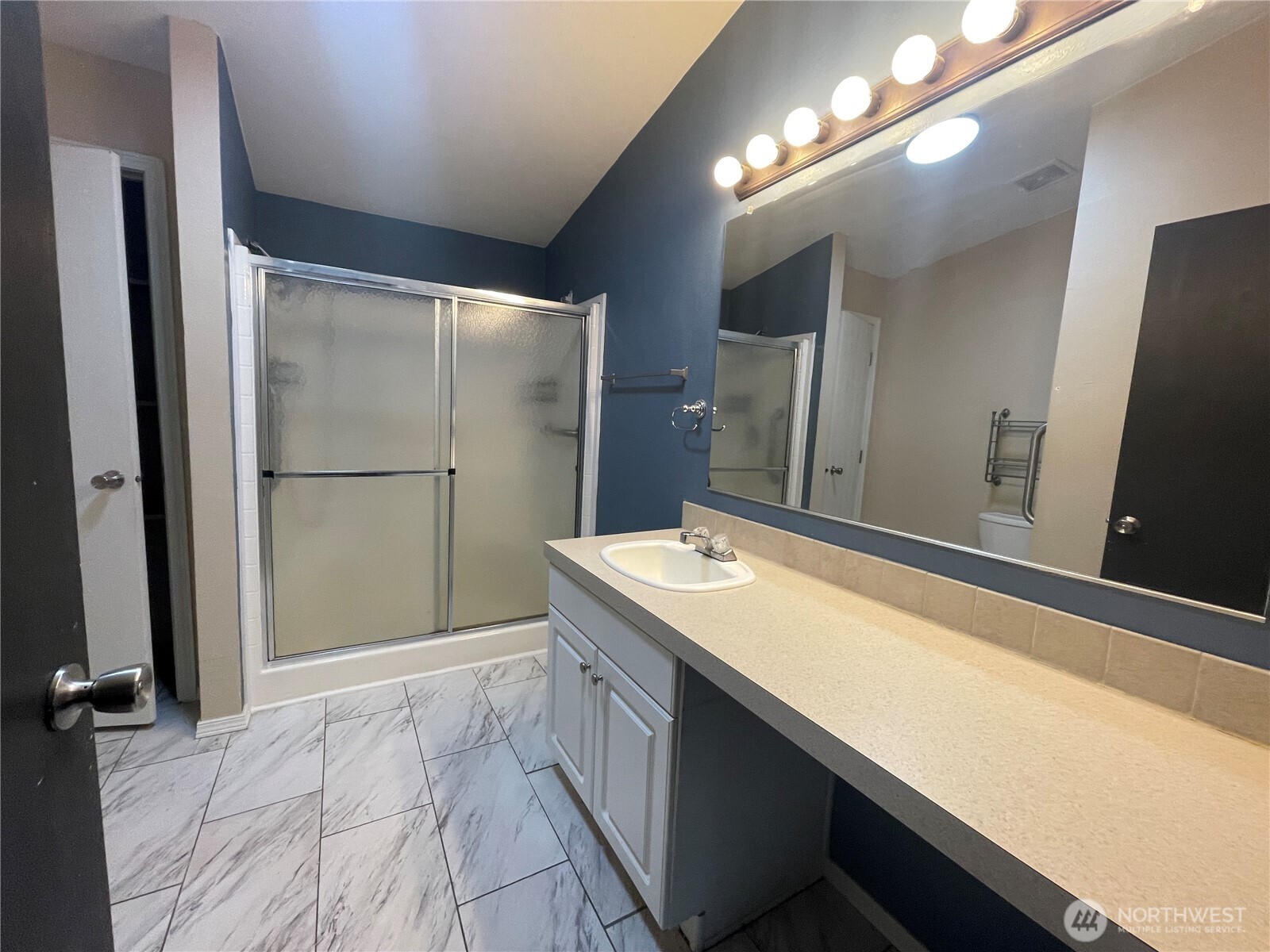 8510 Thuja Avenue Property Photo 14