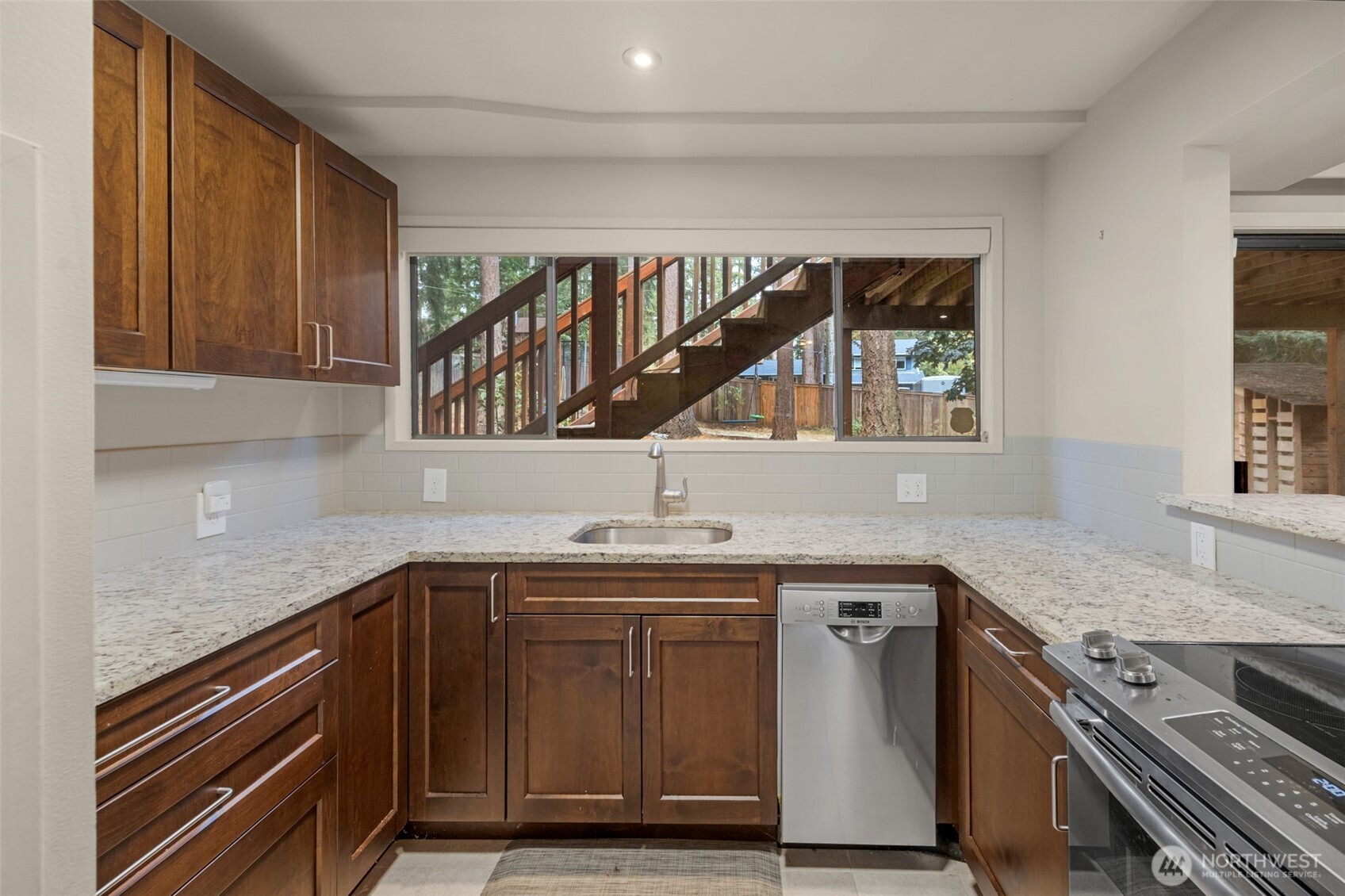 14015 60th Avenue Property Photo 21