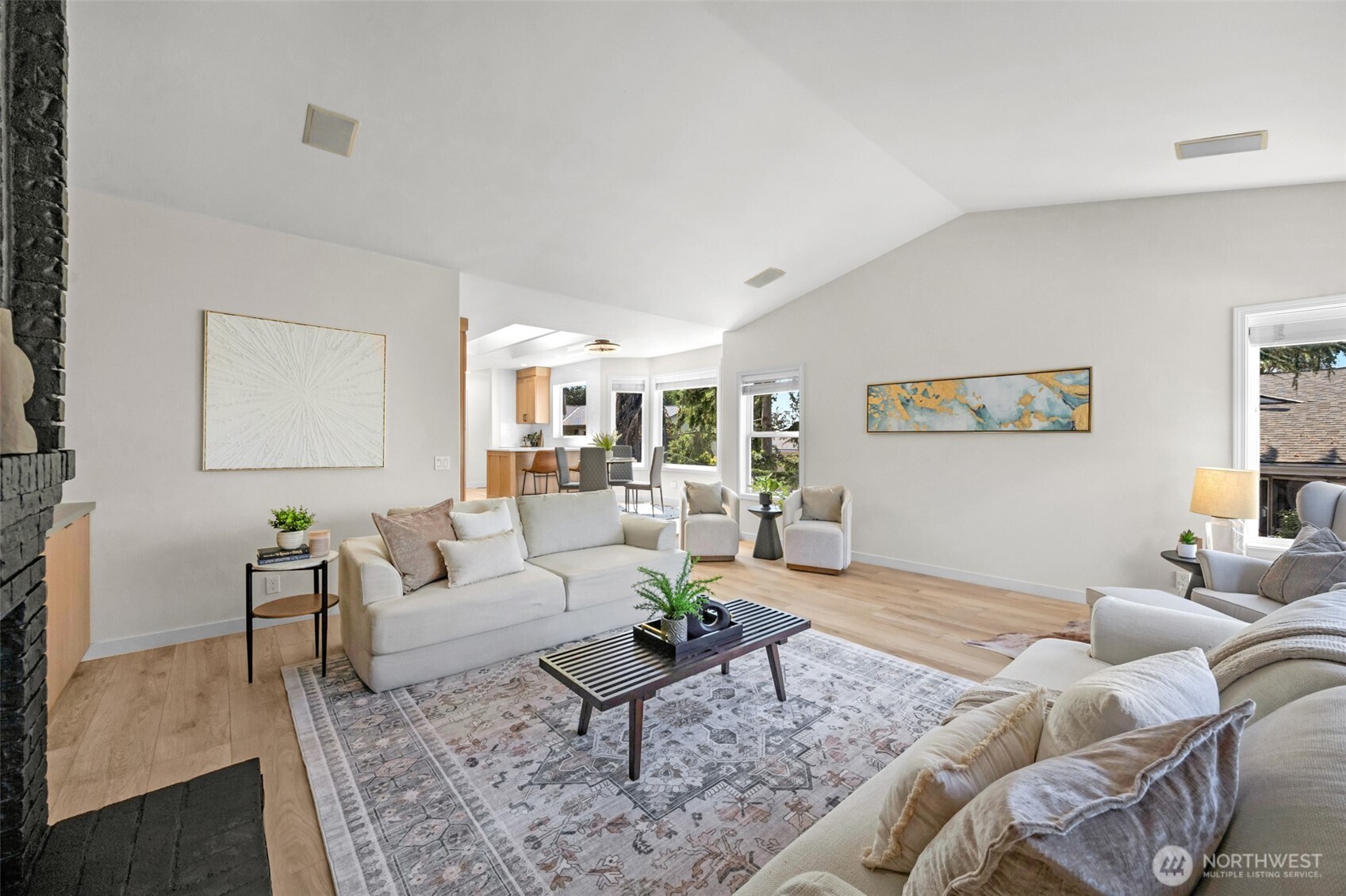 2145 Clover Court Property Photo 8