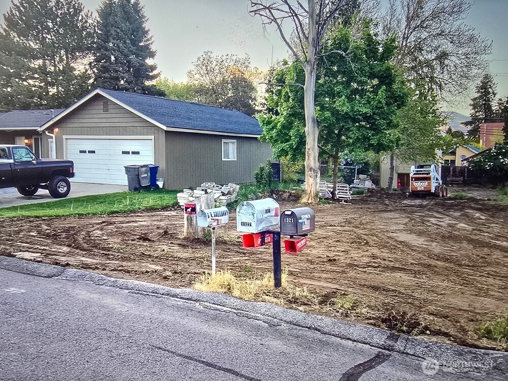 1322 4th Street Property Photo 8