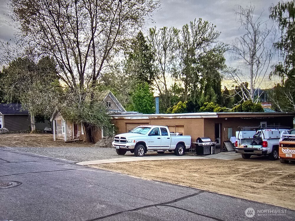 1322 4th Street Property Photo 12