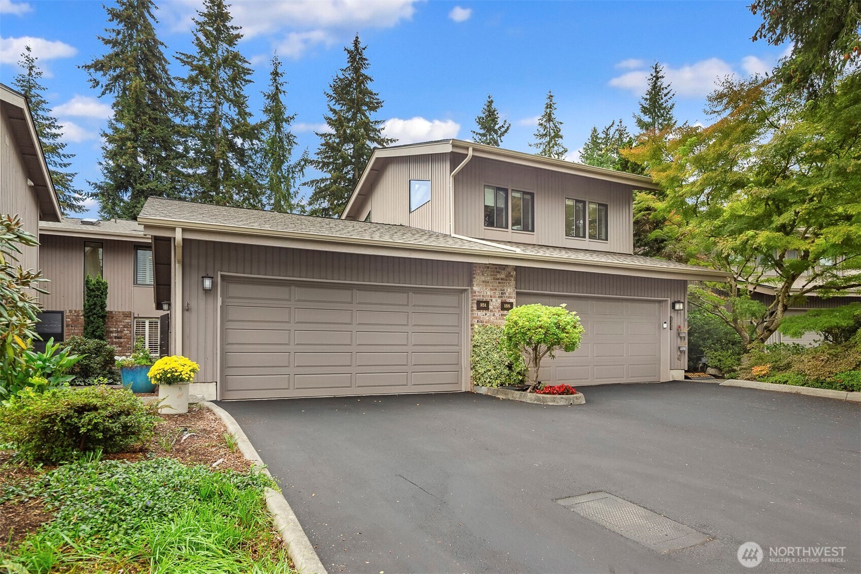 151 141st Place 110l Property Photo 1