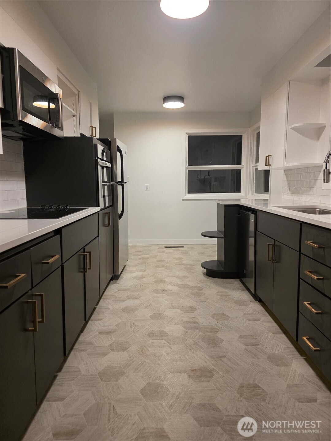 420 E Connecticut Property Photo 11