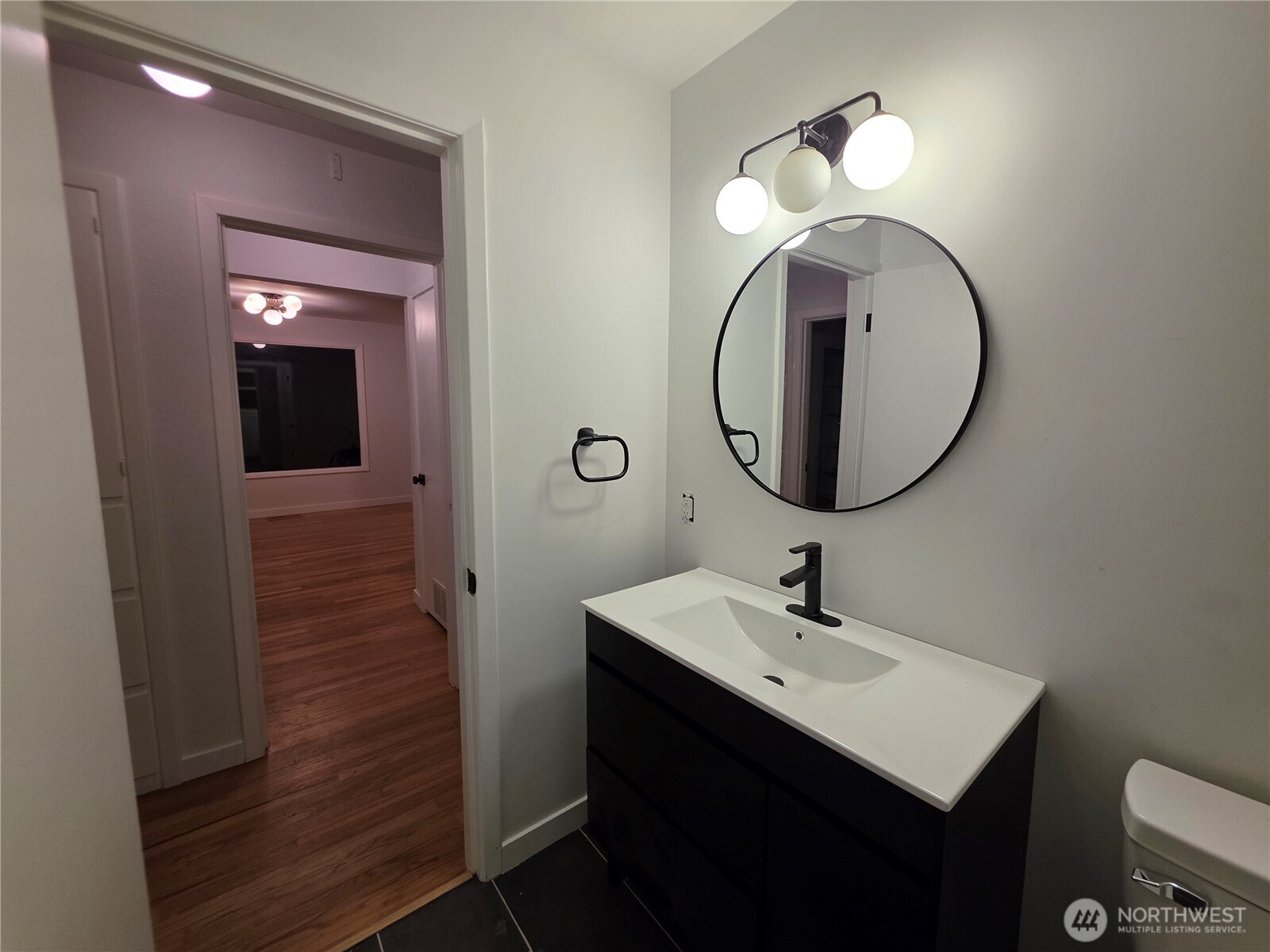 420 E Connecticut Property Photo 12