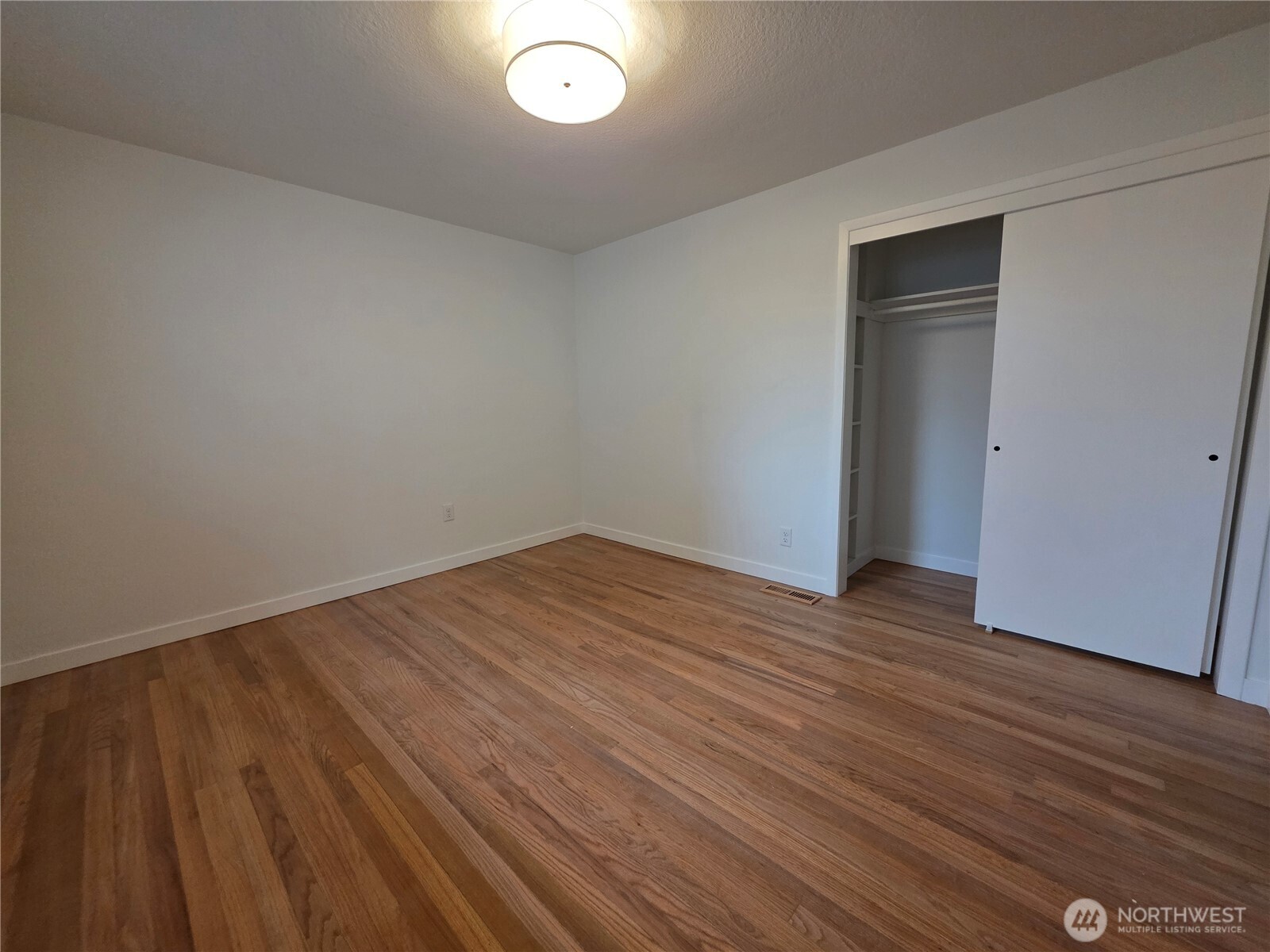 420 E Connecticut Property Photo 14