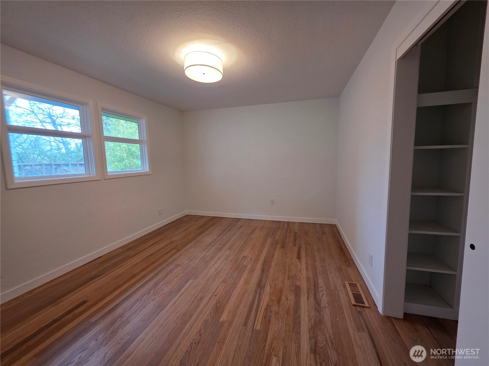 420 E Connecticut Property Photo 15