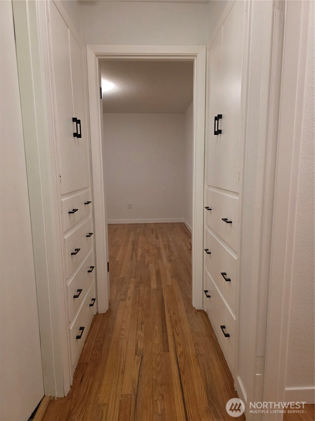 420 E Connecticut Property Photo 16