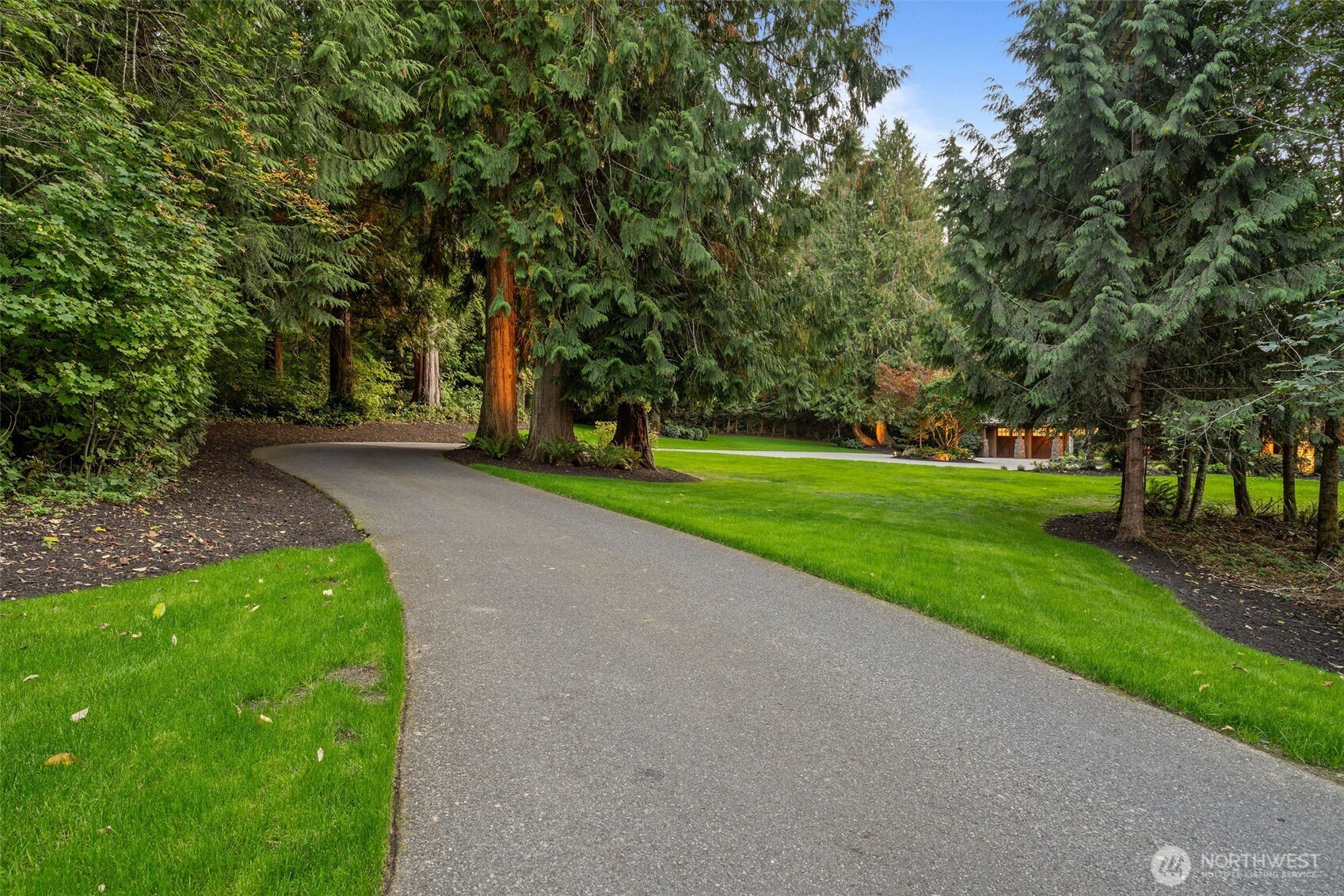 24950 Se Old Black Nugget Road Property Photo 5