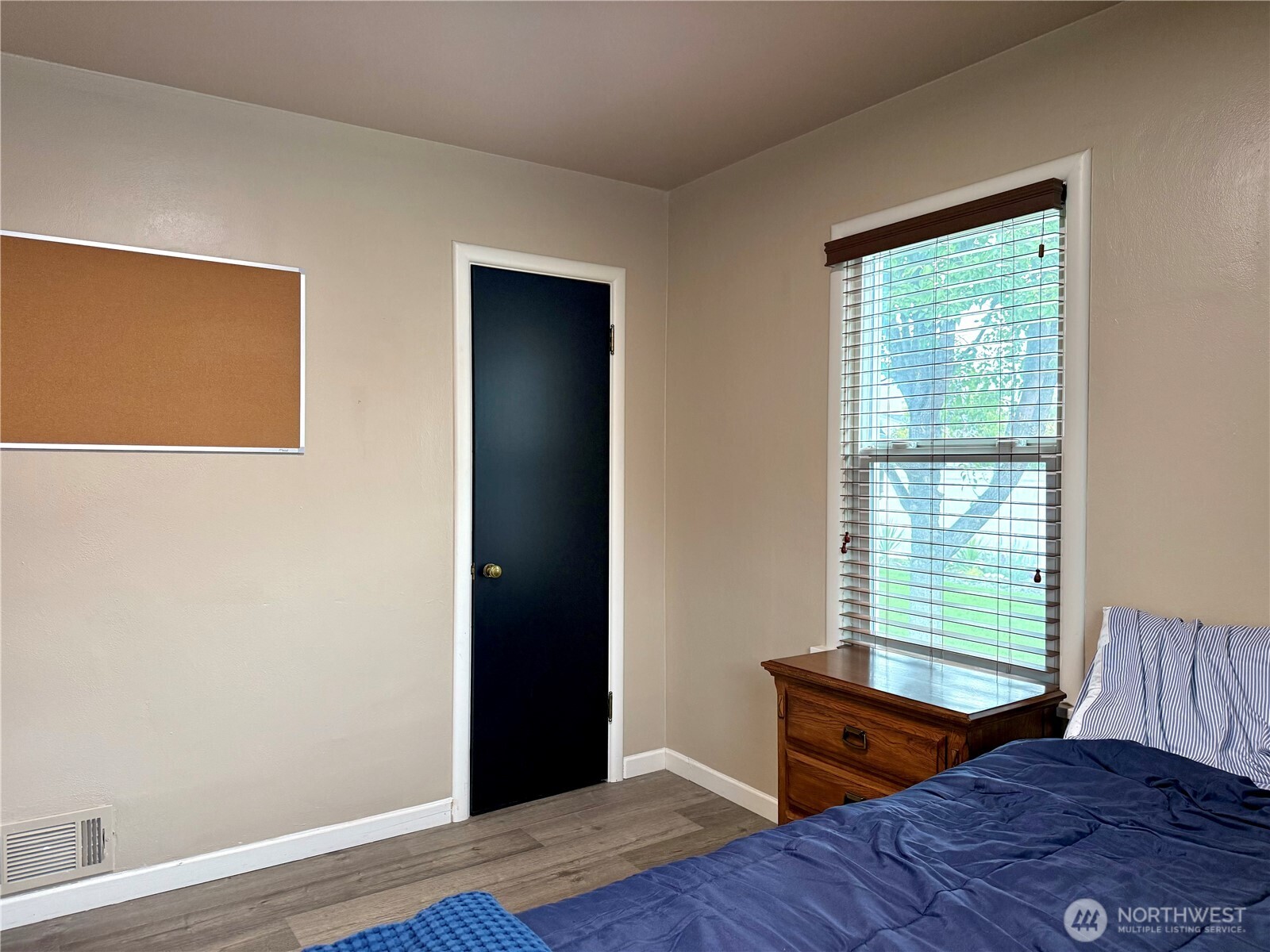 210 W 4th Avenue Property Photo 15