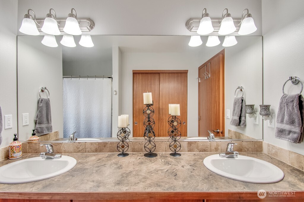 1534 Larkspur Drive Property Photo 18
