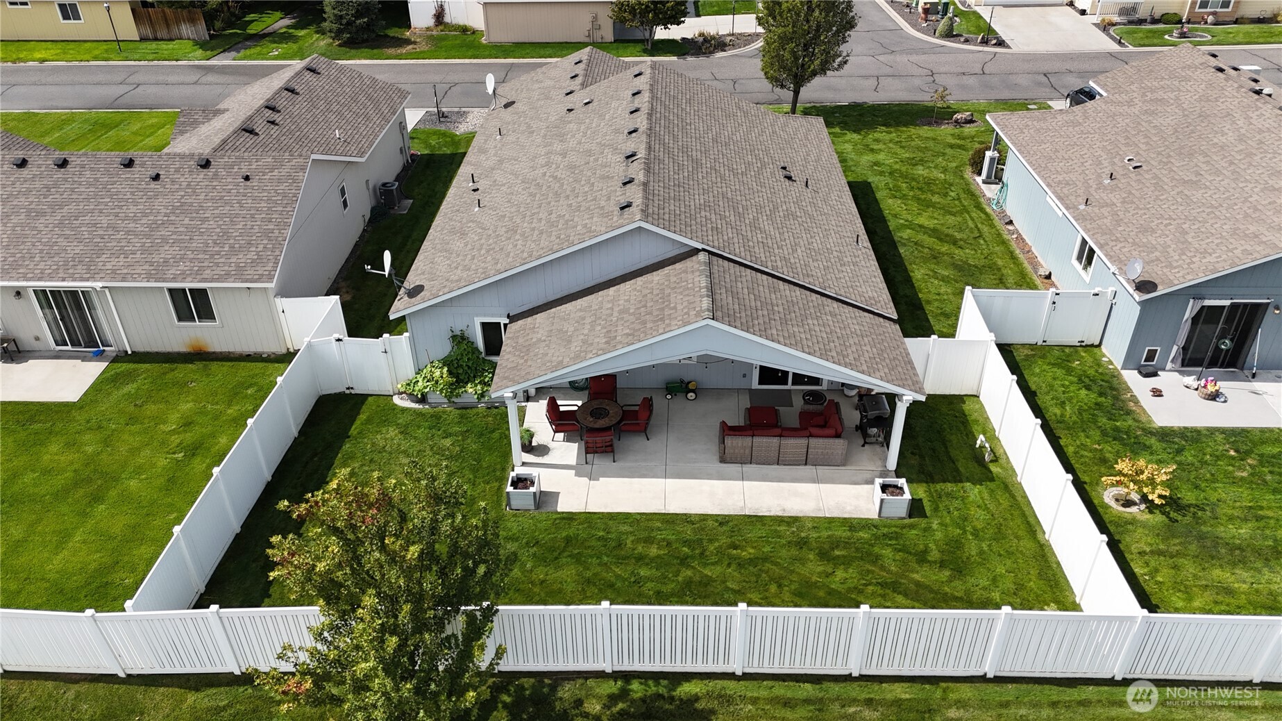 1534 Larkspur Drive Property Photo 39