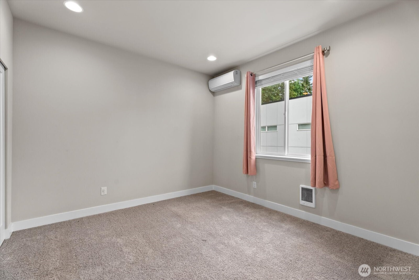 1022 124th Court E4 Property Photo 19
