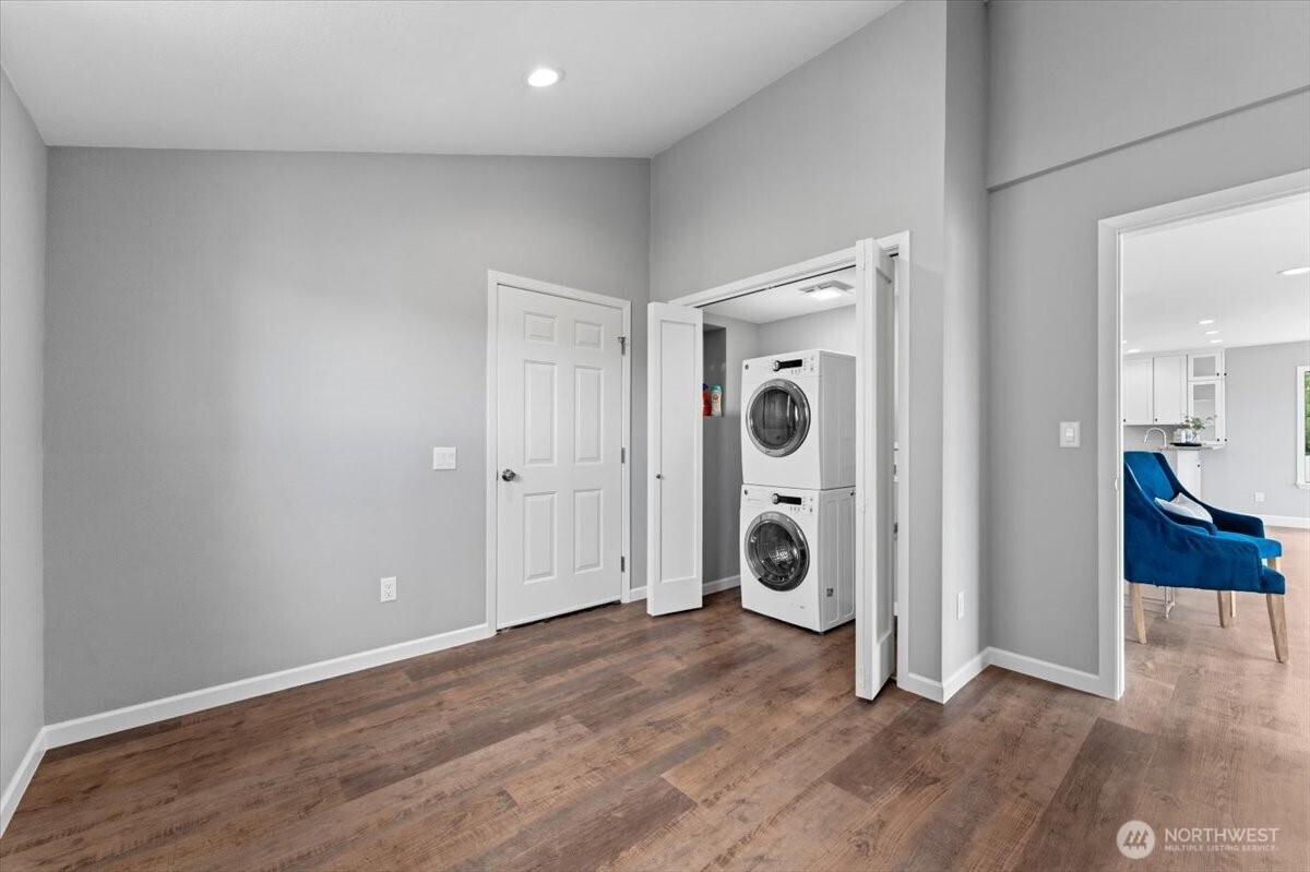 4124 Lakeview Place Property Photo 11