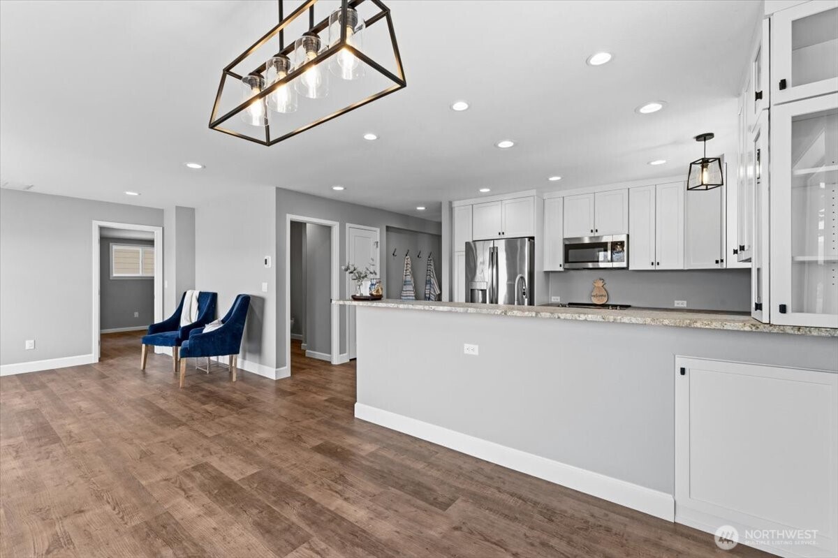 4124 Lakeview Place Property Photo 12