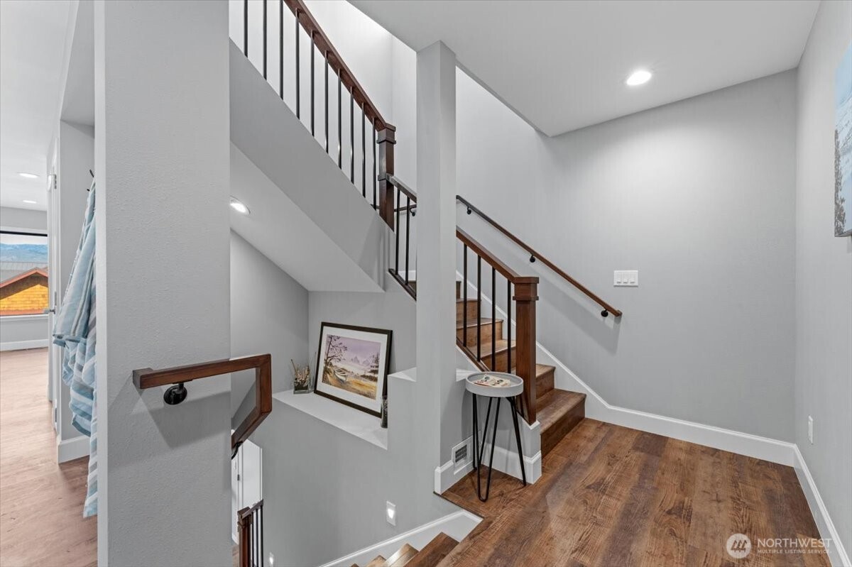 4124 Lakeview Place Property Photo 15