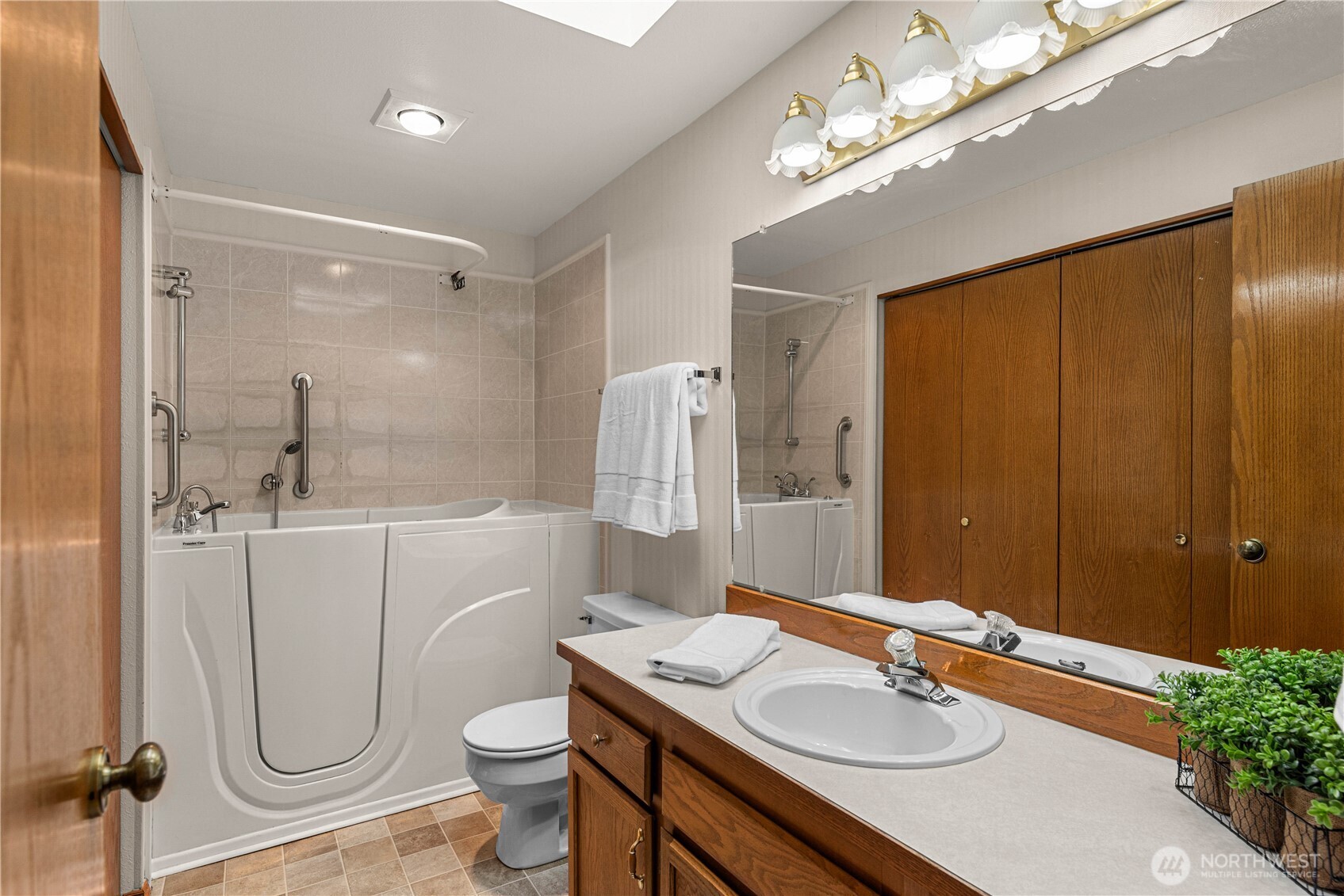 1313 Welch Avenue Property Photo 16