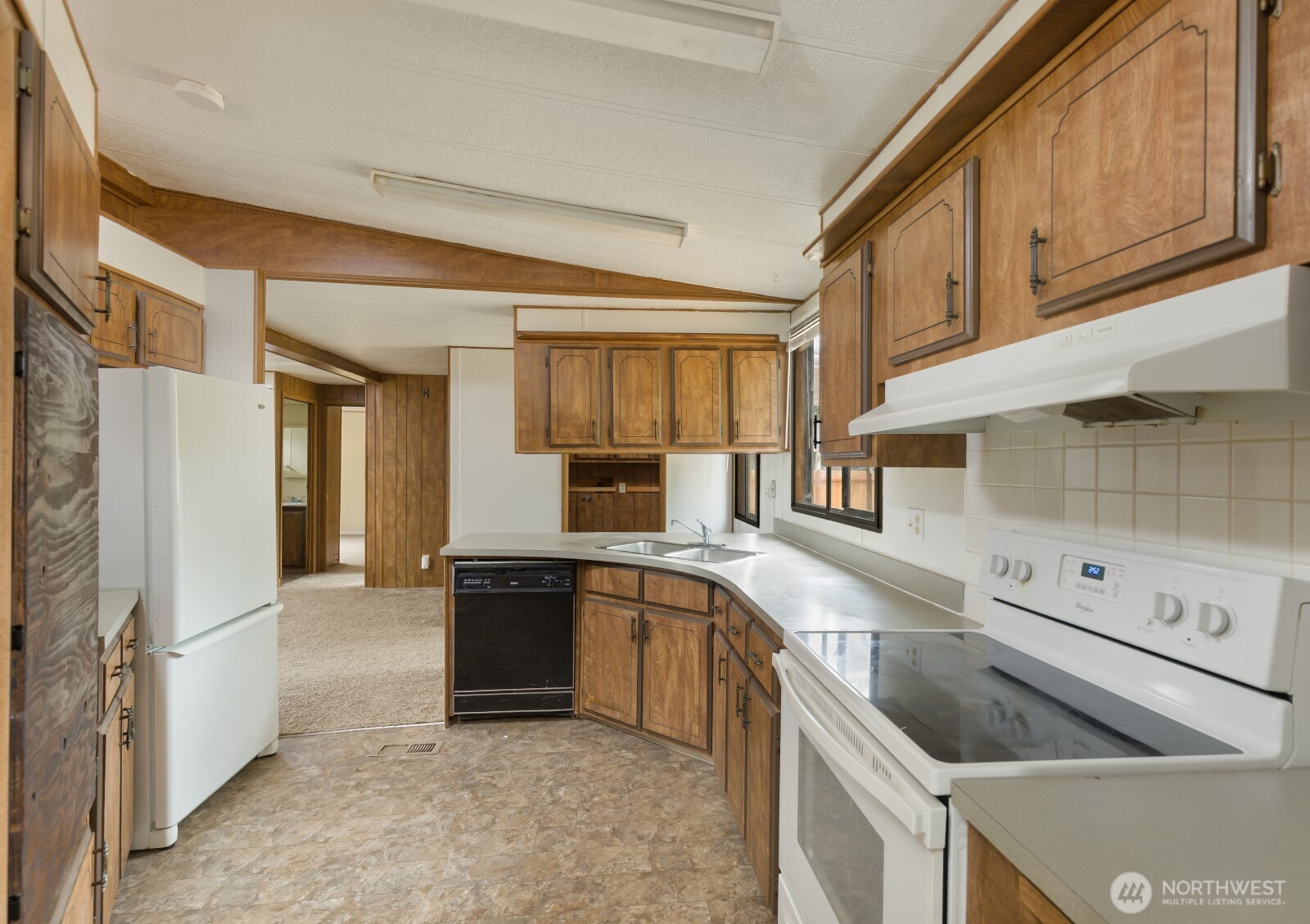 2050 E Timberlake West Drive Property Photo 11