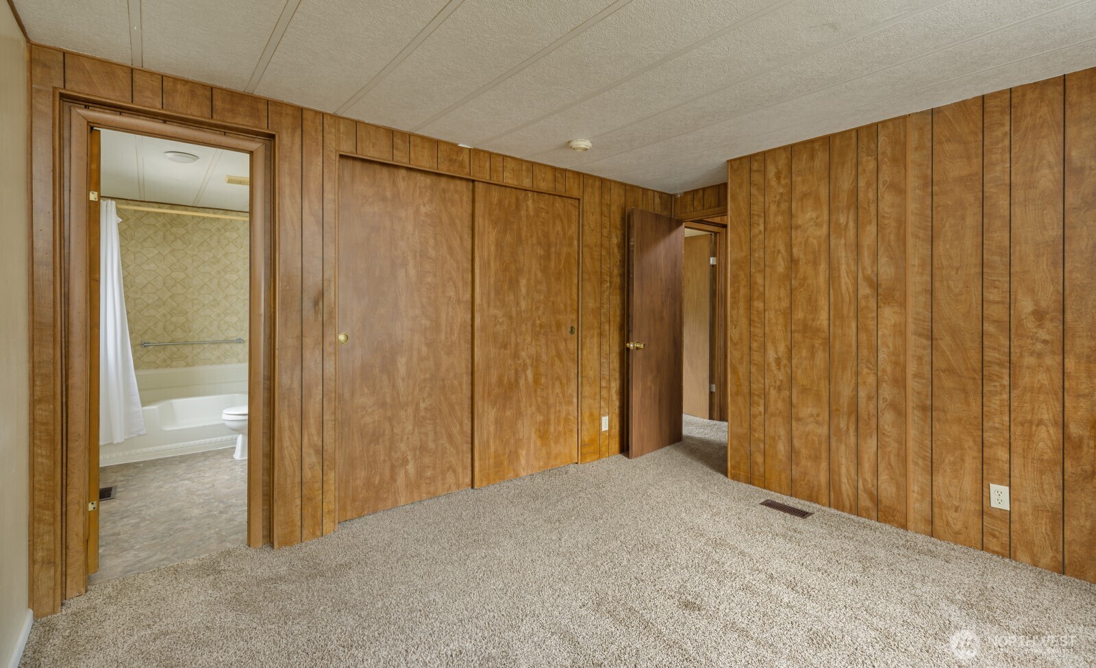 2050 E Timberlake West Drive Property Photo 15