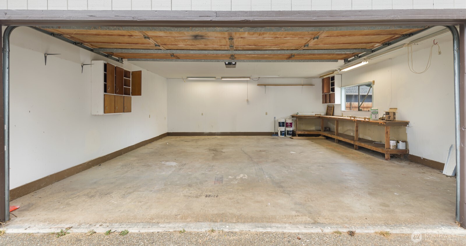 2050 E Timberlake West Drive Property Photo 16