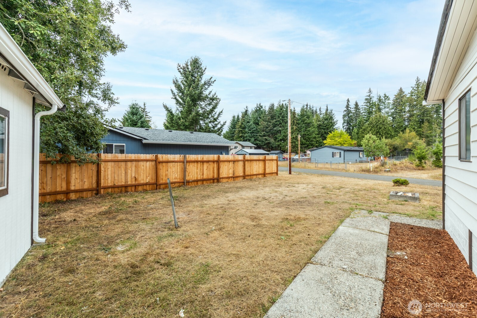 2050 E Timberlake West Drive Property Photo 18