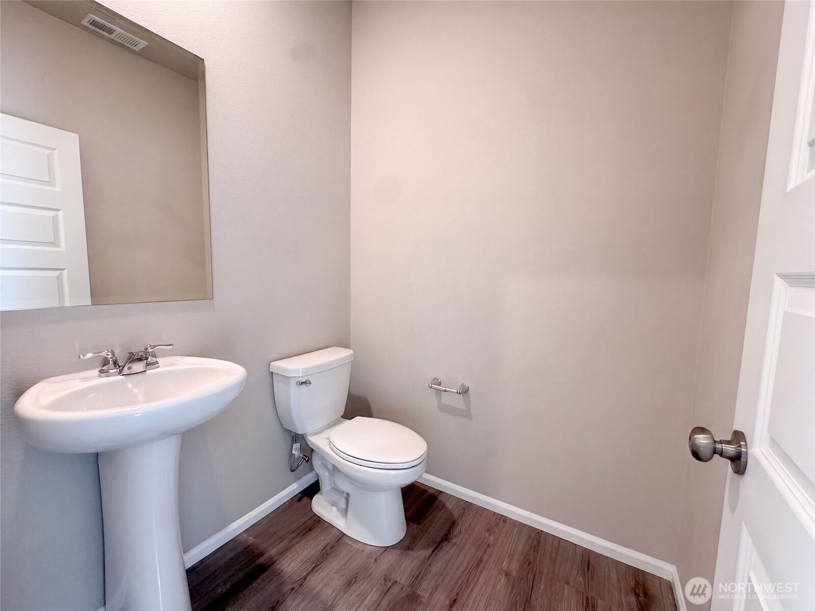 4335 Acacia Lane Property Photo 12