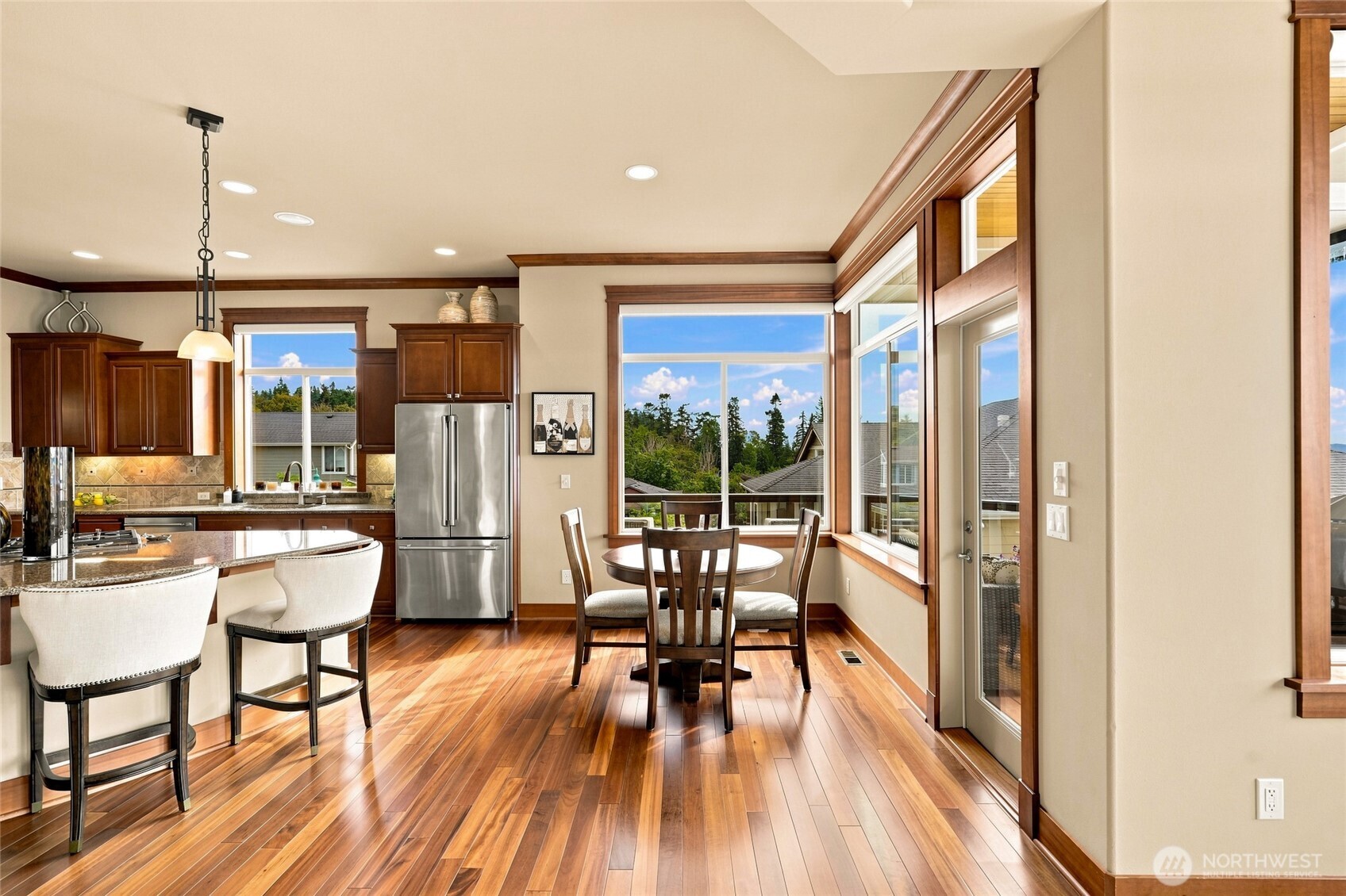 6664 Waterton Circle Property Photo 12