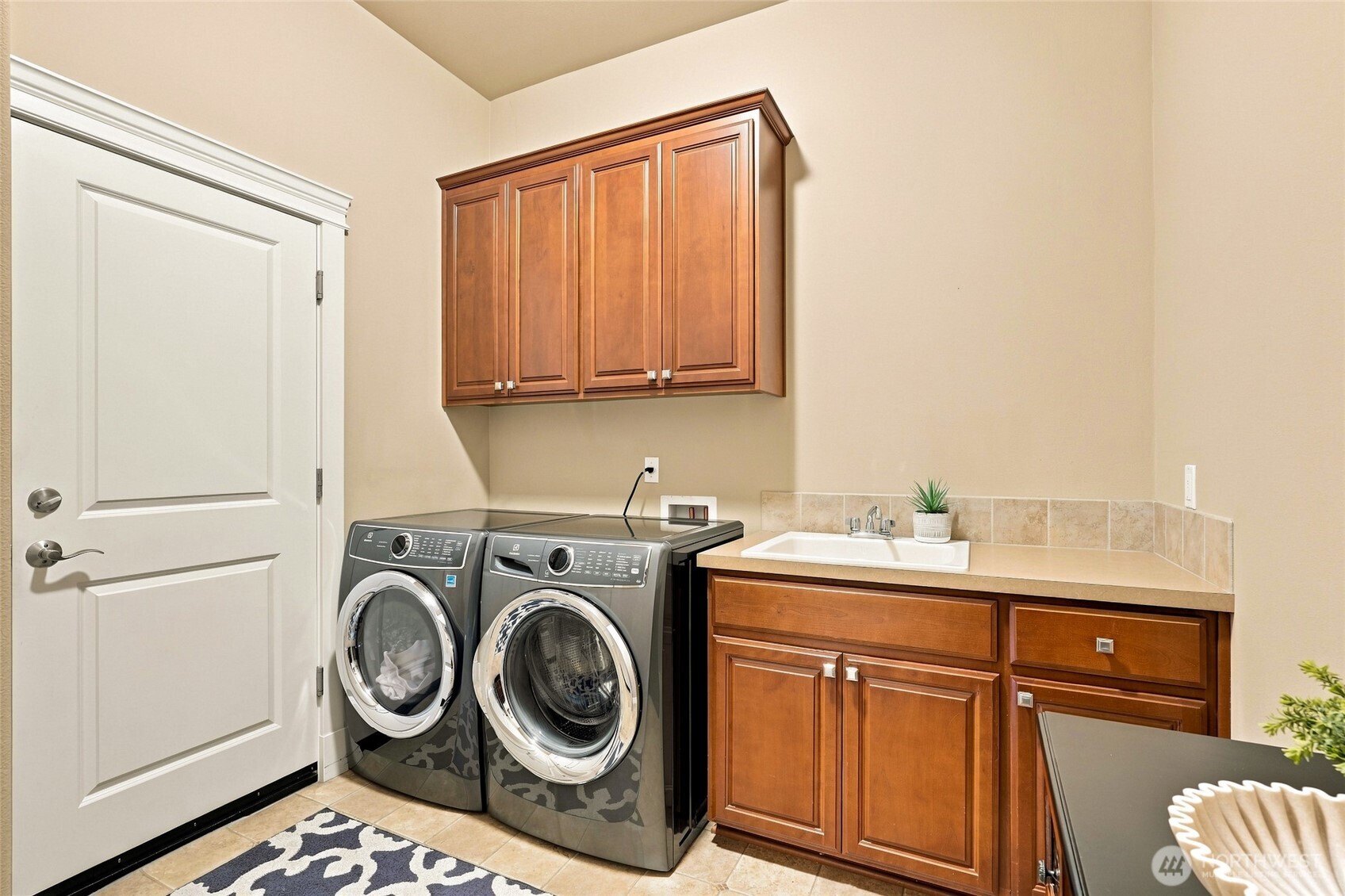 6664 Waterton Circle Property Photo 36