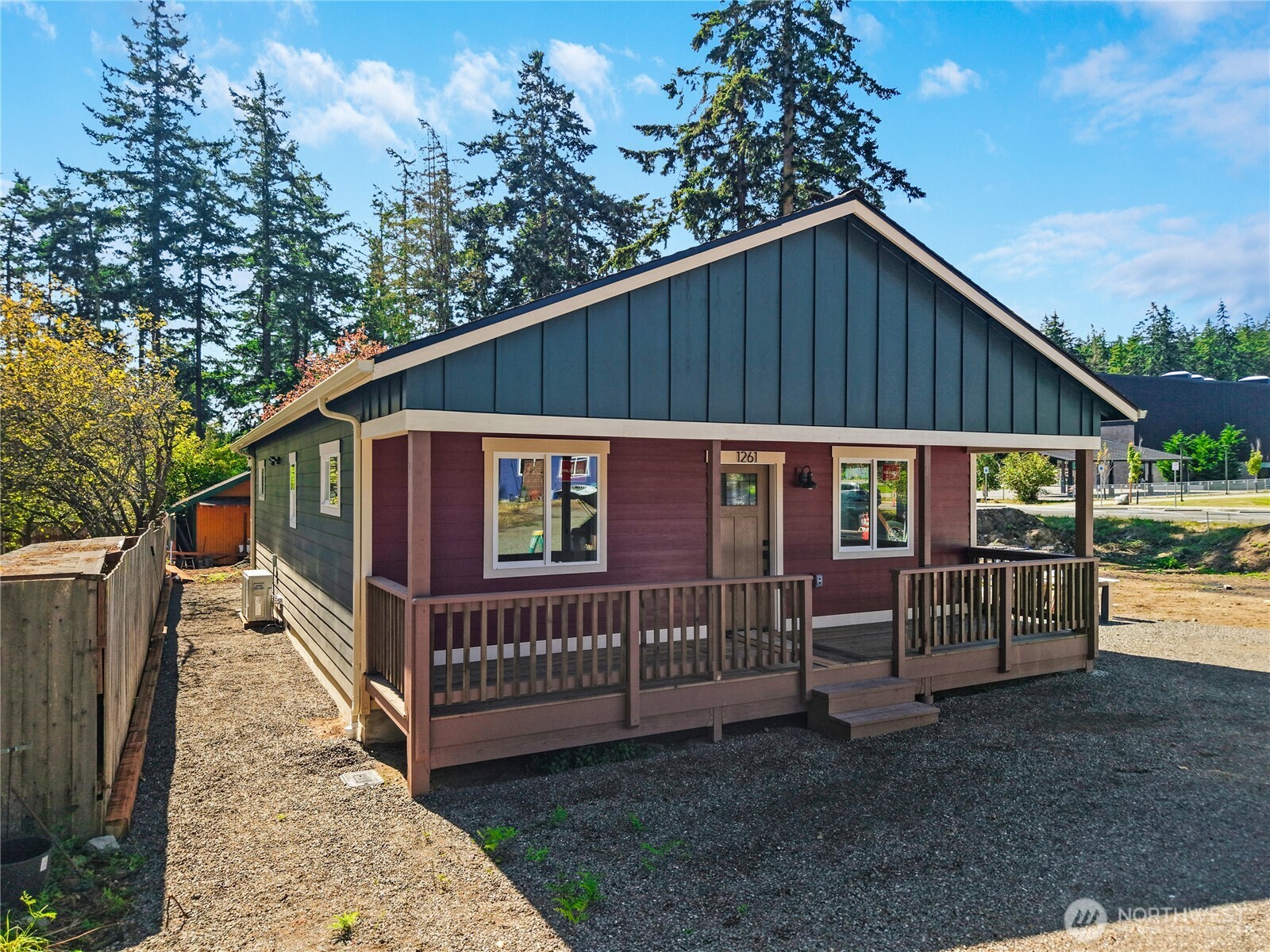 1261 18th Street Property Photo 1