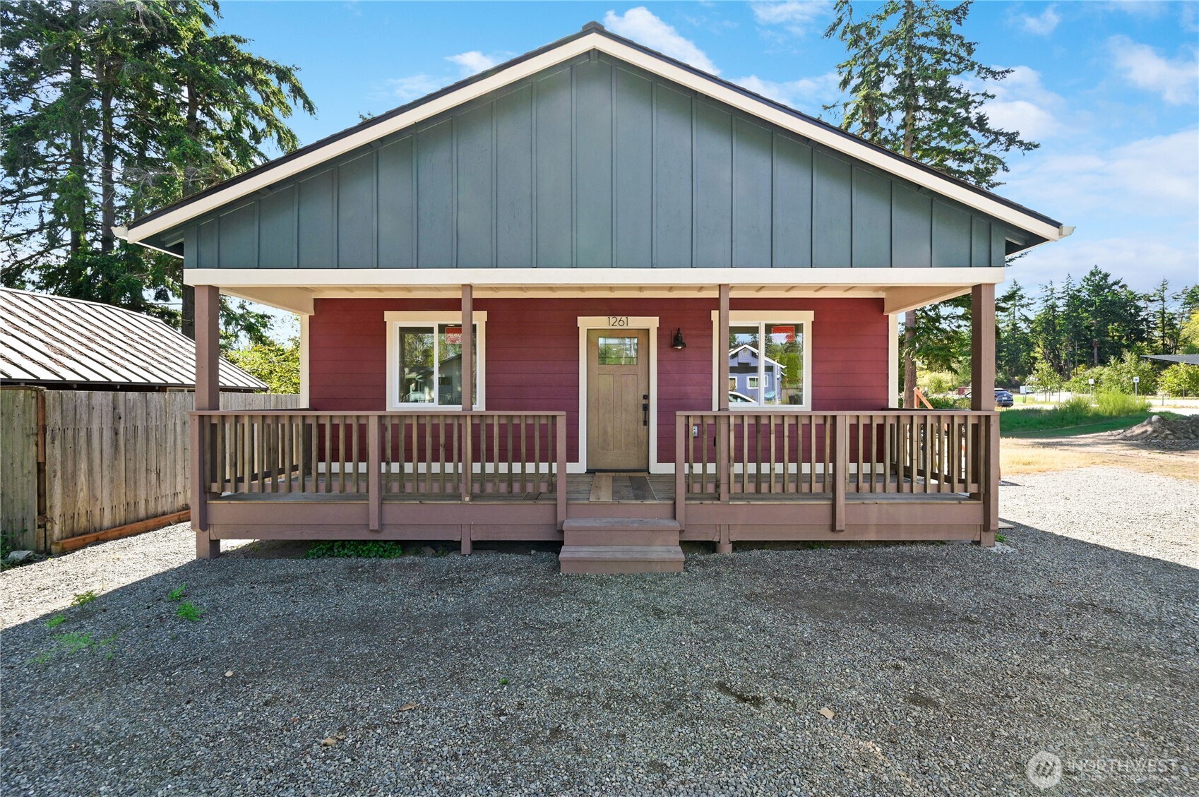 1261 18th Street Property Photo 2